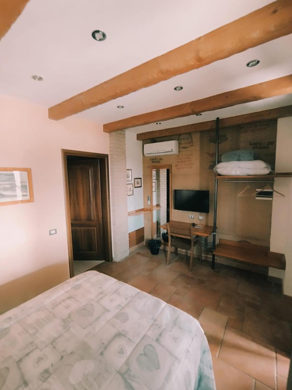 Private Room In The Food Valley Of Parma Montechiarugolo ภายนอก รูปภาพ